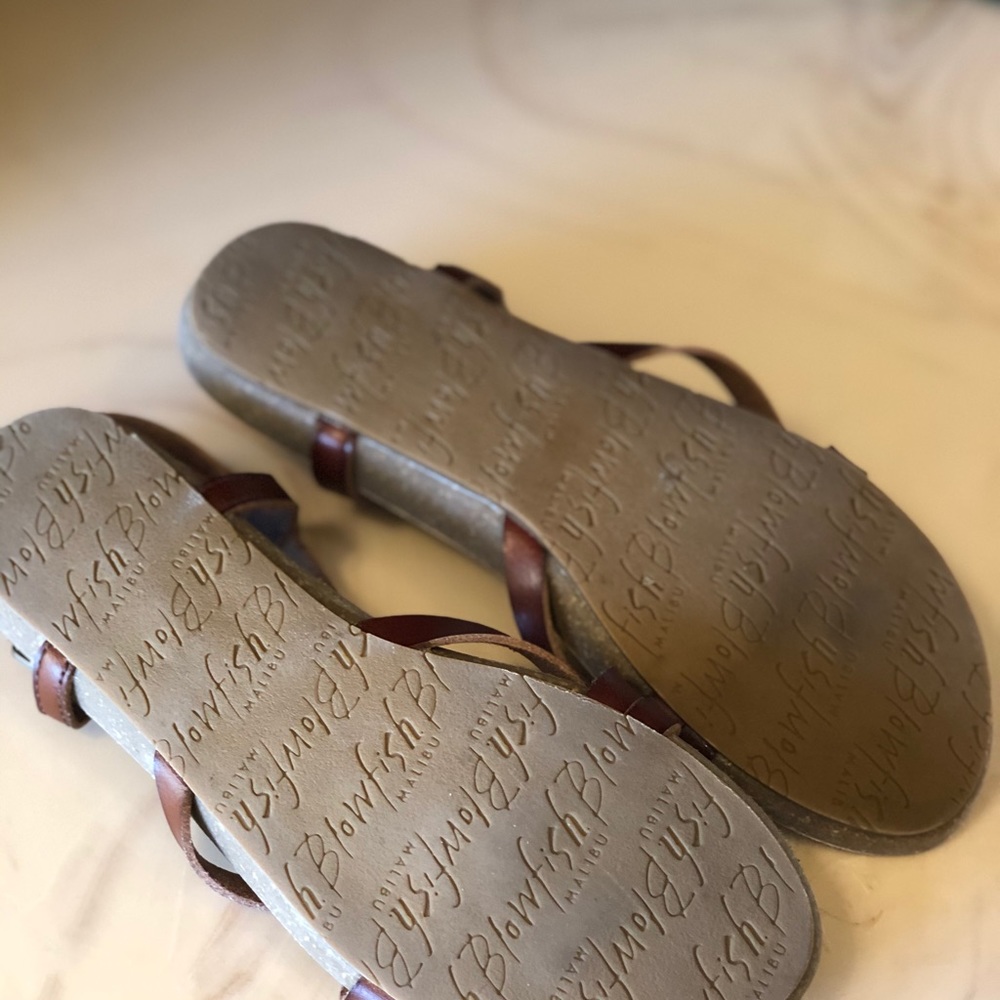 Shoes - Picture 4 of 7